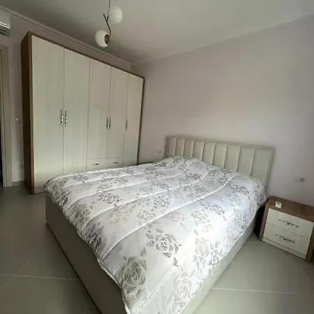 Apartment - Happy Apart In Center